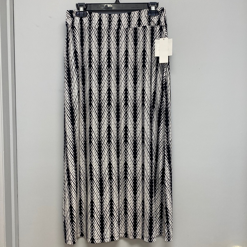 Liz Claiborne Petite Black and White Maxi Skirt